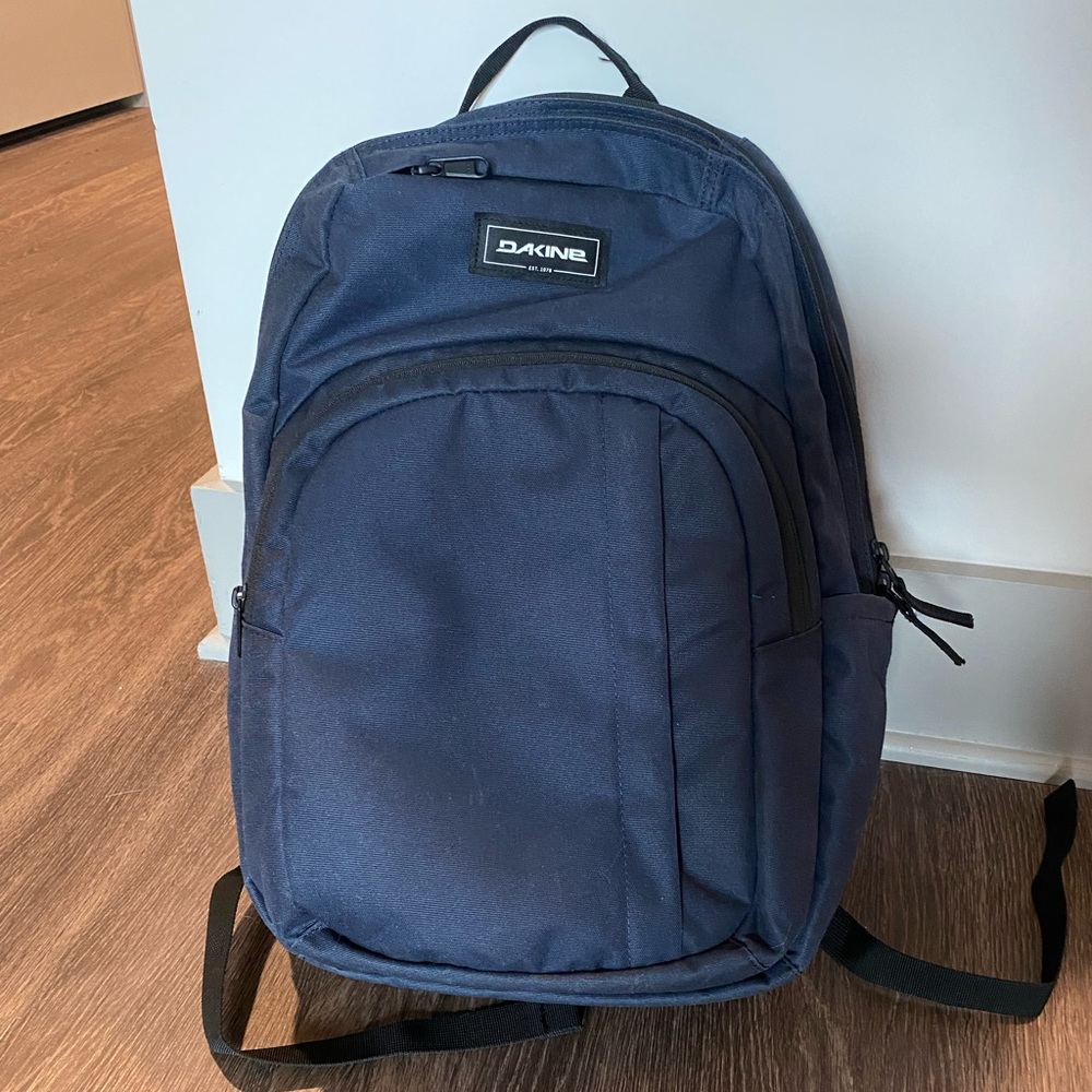 Navy Blue Campus M 25L Dakine Backpack